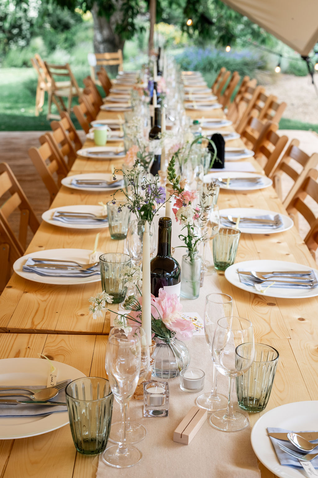 wedding-table-layout-polehanger Detail shot of the stretch tent setup by Funky Monkey Tents